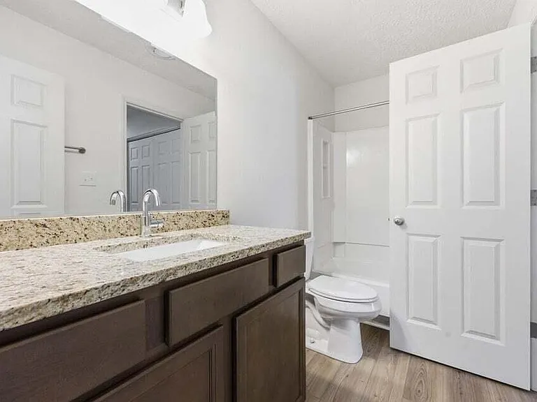 1409 Gatlinburg Ct — Photo 12