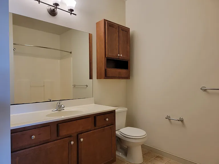 1968 Shady Oak Dr — Photo 12