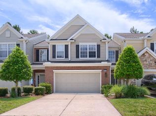 3881 Lionheart Dr, Jacksonville, FL 32216