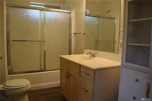 8204 Beverly Blvd — Photo 7