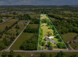 2740 Critz Ln, Thompsons Station, TN 37179