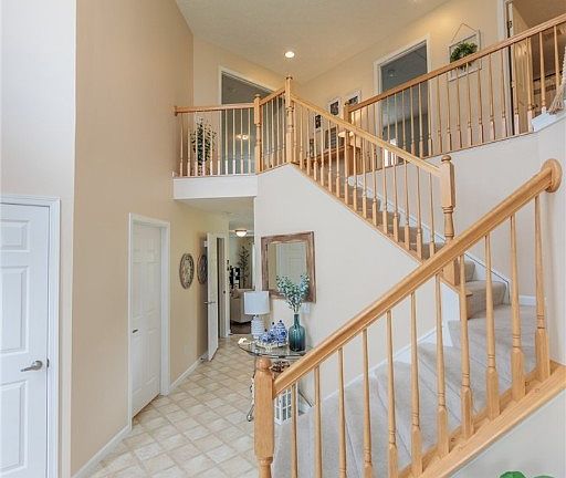 3rd image of 7306 Meadow Brooke Way
