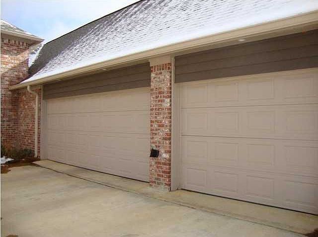 2nd image of 150 Hemlock Ln
