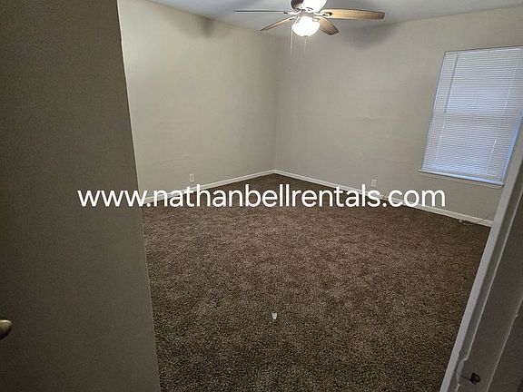 5th image of 315 S Collegiate Dr