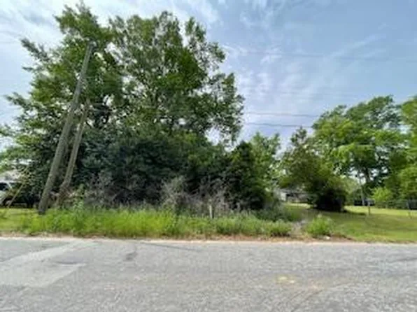 108 Pear St, Sumter, SC 29150