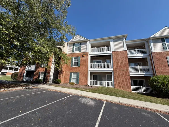 215 S Knollwood Dr, Blacksburg, VA