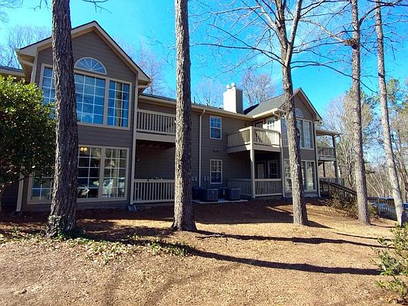 2nd image of 808 Country Park Dr SE #808