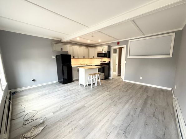 320 S Country Rd #4