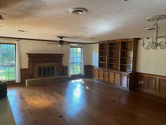 5th image of 5245 Parkway Dr