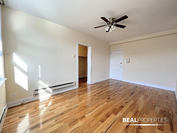 5th image of 818 W Diversey Ave #818Q
