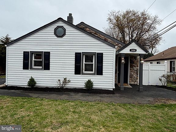 2nd image of 3804 Weston Ave