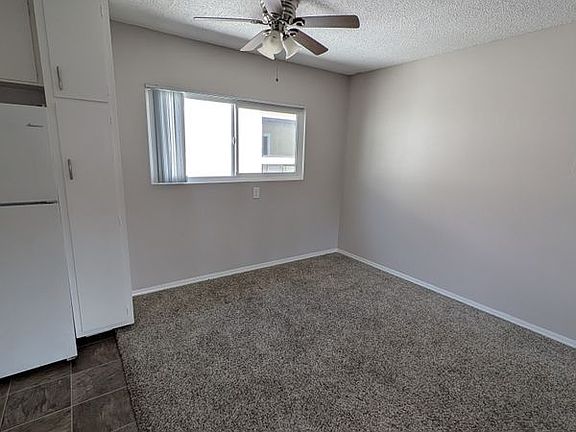 3rd image of 2000 Carnegie Ln APT B