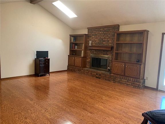 3rd image of 1213 SW 132nd Pl