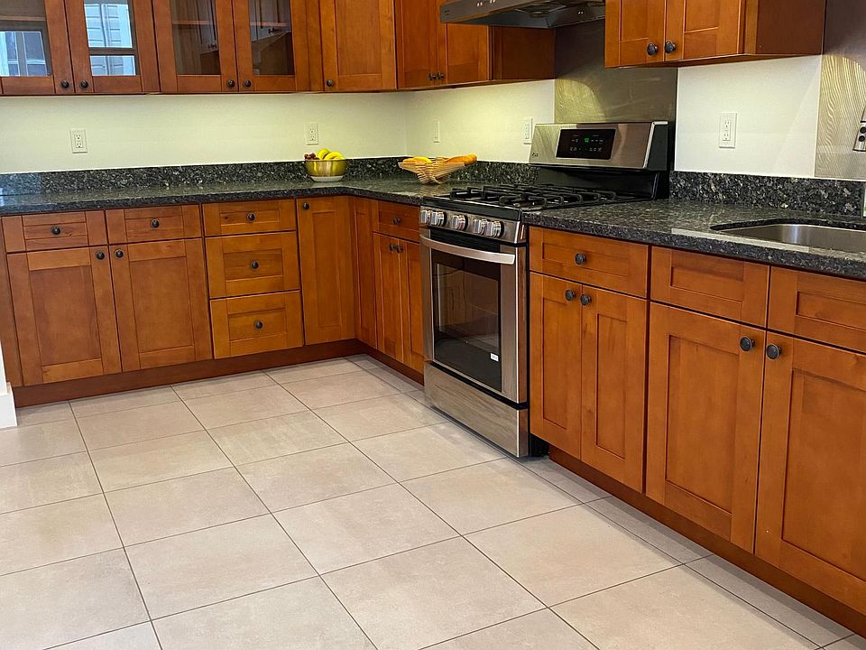 1st image of 2107 Jones St #2