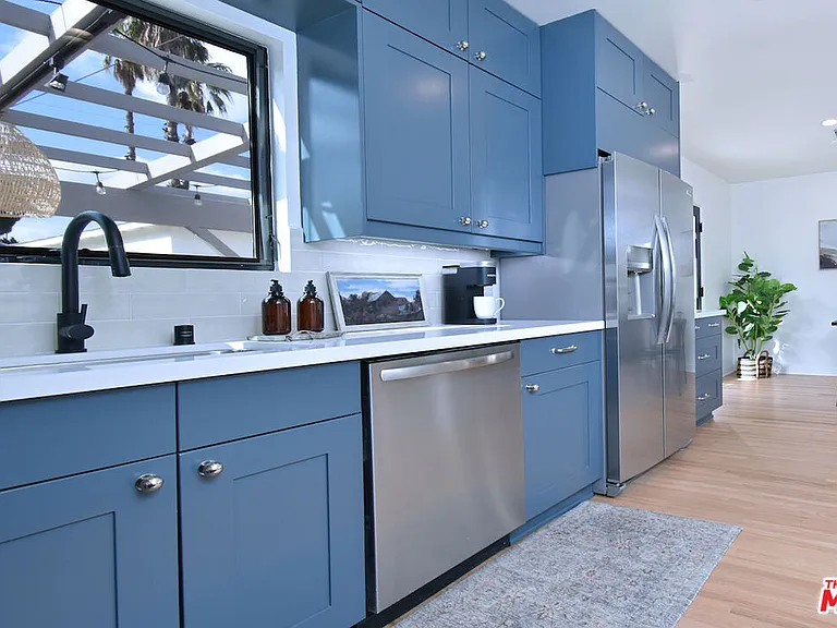 6167 Costello Ave — Photo 21
