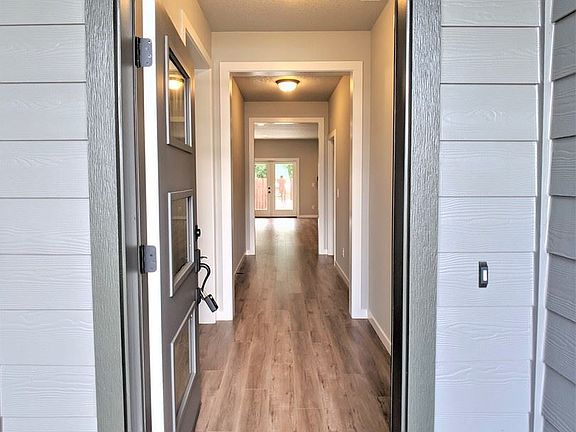 4th image of 11219 NE 137th Ave