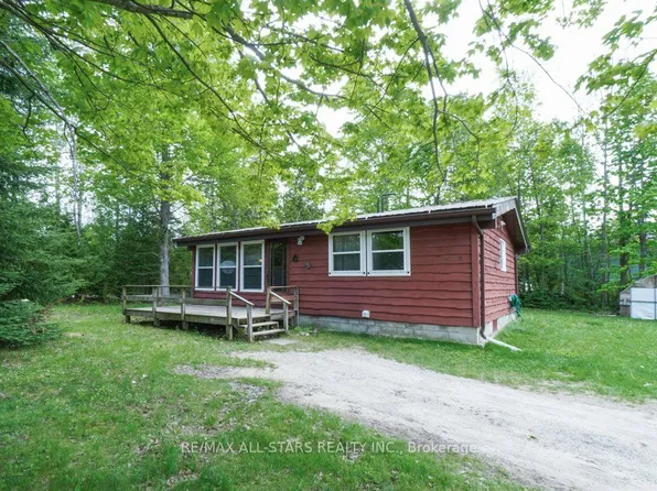 39 Creek Dr, Georgina, ON L0E 1N0