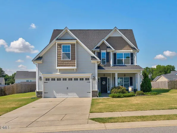 190 Southern Acres Dr, Fuquay Varina, NC 27526