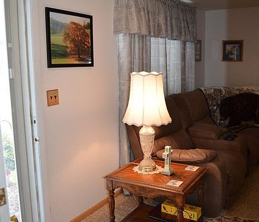 4th image of 1812 Britton Dr