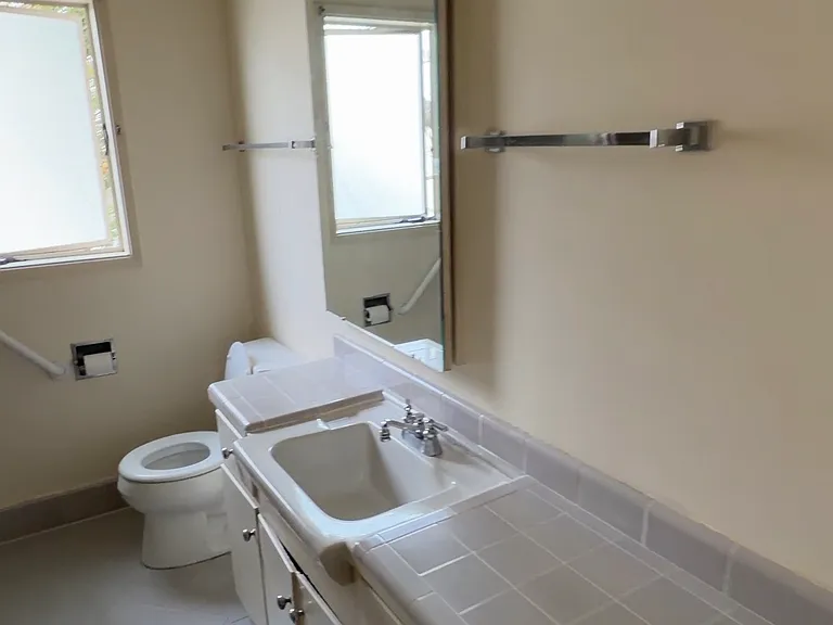 1715 Spruce St #10 — Photo 16