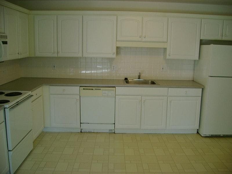 2nd image of 154 Lexington St
