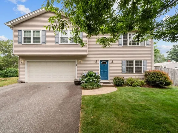 19 Desmar Ct, Warwick, RI 02889