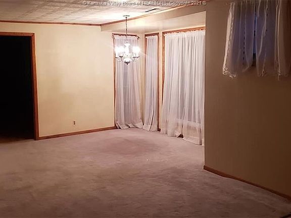 4th image of 4611 Country Club Blvd