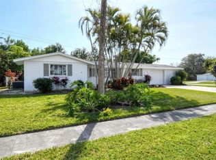 2906 Regatta Dr, Sarasota, FL 34231
