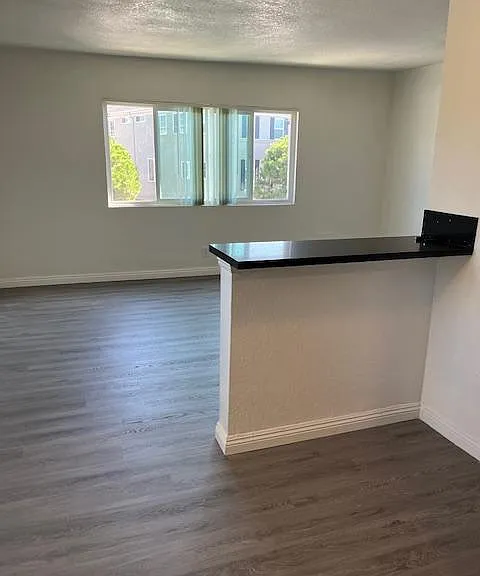 Diplomat South — Photo 14