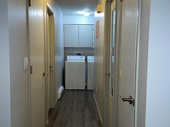 5th image of 722 Charlo St #1