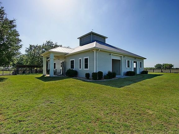 9 stall horse barn and a/c tack room