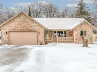 5175 18th Rd, Escanaba, MI 49829