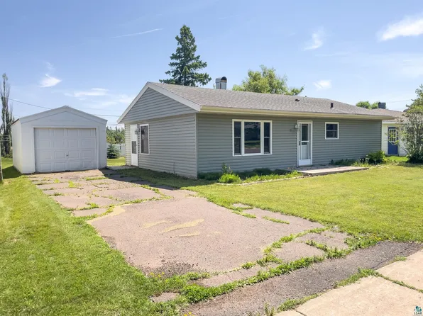 53 Edwards Dr, Silver Bay, MN 55614