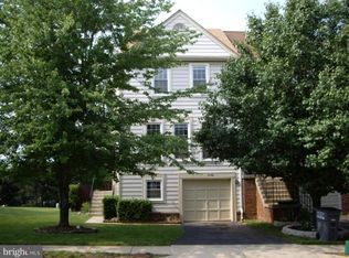 14086 Red River Dr, Centreville, VA 20121