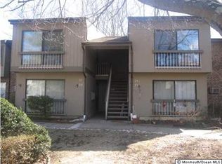 23 Lexington Ct, Red Bank, NJ 07701