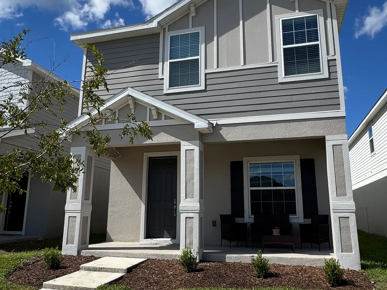4 bed, 3.5 bath, 2335 sqft, $2,800 — Photo 1