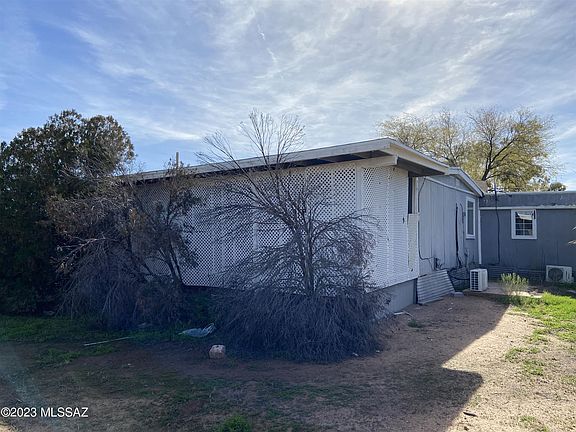 4th image of 17545 W Quemado Ln