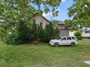 12122 Intersection Rd, Tecumseh, ON N8N 1R3