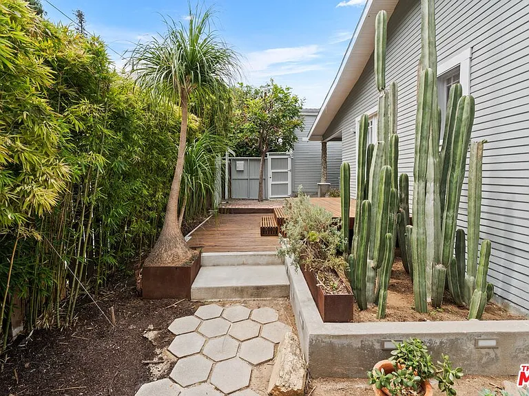 1843 Lucile Ave — Photo 5