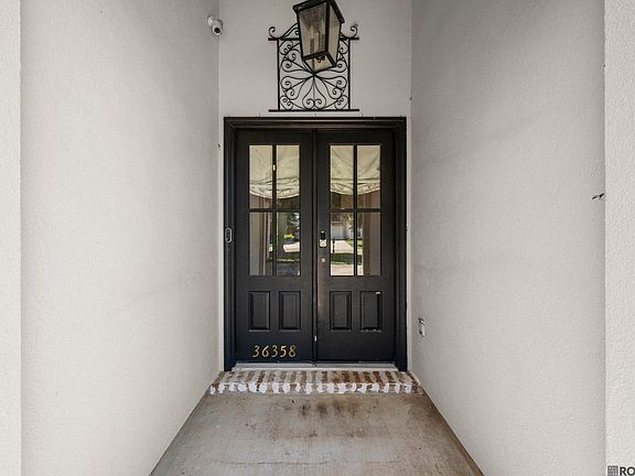 3rd image of 36358 Crestway Ave