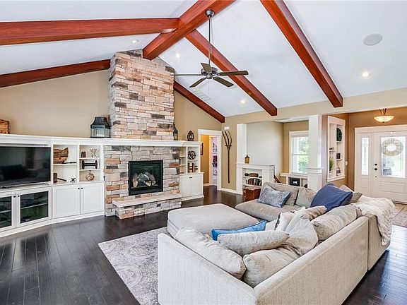 5th image of 2878 Stonebridge Dr