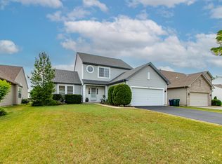 192 Stillwater Dr, Hainesville, IL 60030
