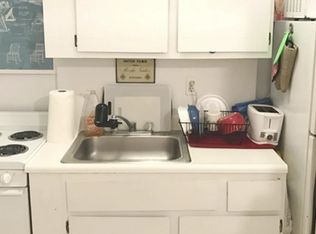 3345 N Marshfield Ave APT 207, Chicago, IL 60657