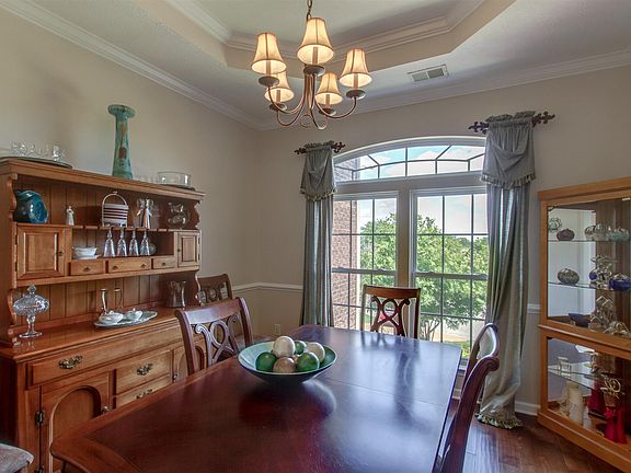 5th image of 1005 Flannery Ct