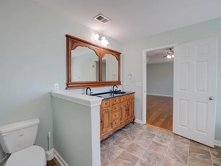 129 Herrick Ct — Photo 33