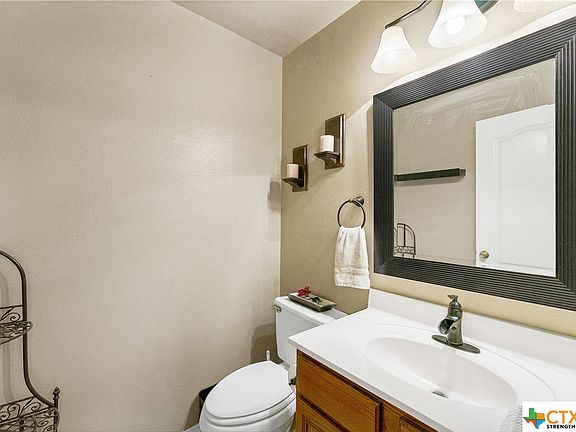5th image of 2439 Fannin Dr