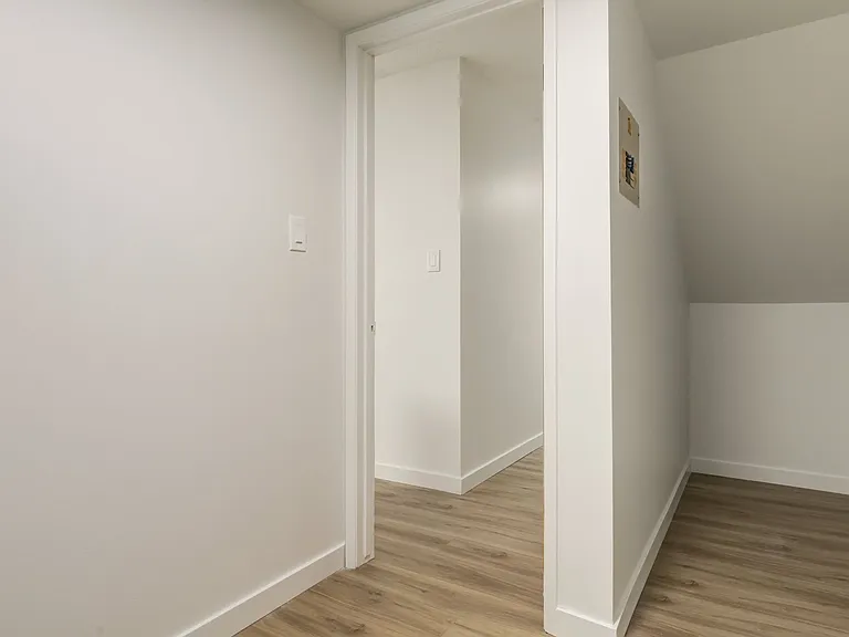 10500 45th Ave NW — Photo 15