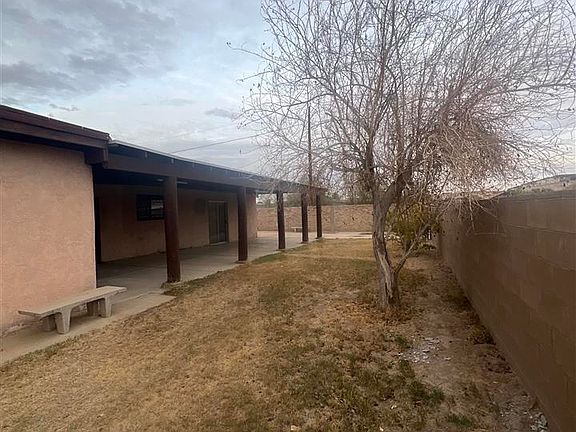 2nd image of 1405 E La Madera Dr