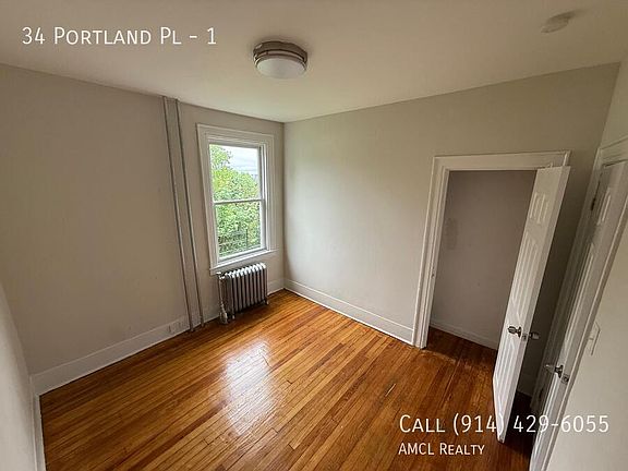 3rd image of 34 Portland Pl APT 1