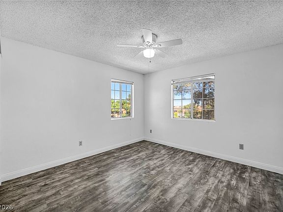 5th image of 220 Mission Newport Ln APT 208